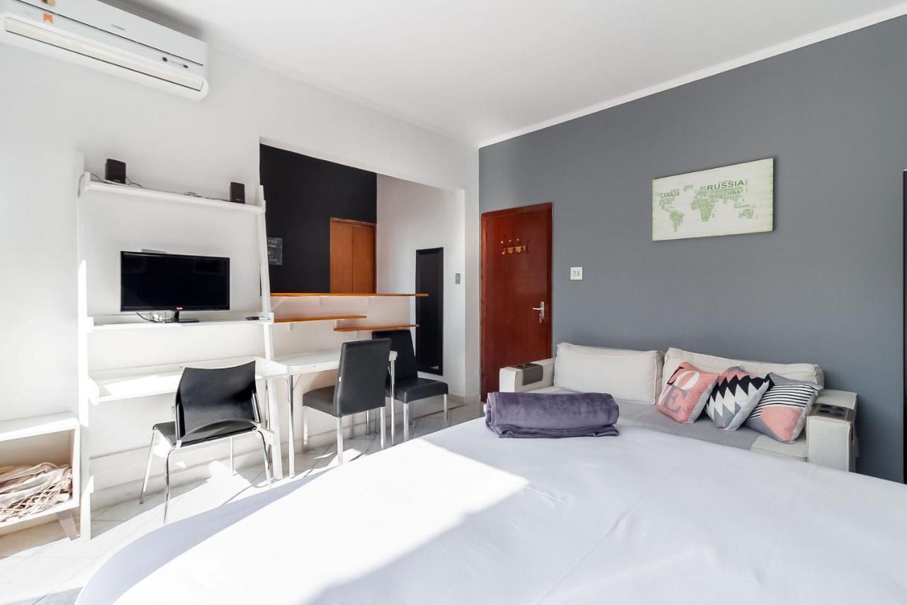 Studio 9 Pinheiros By Oba São Paulo Luaran gambar